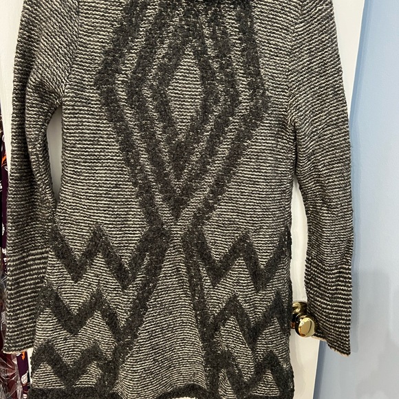 Anthropologie Sweater - Picture 2 of 3